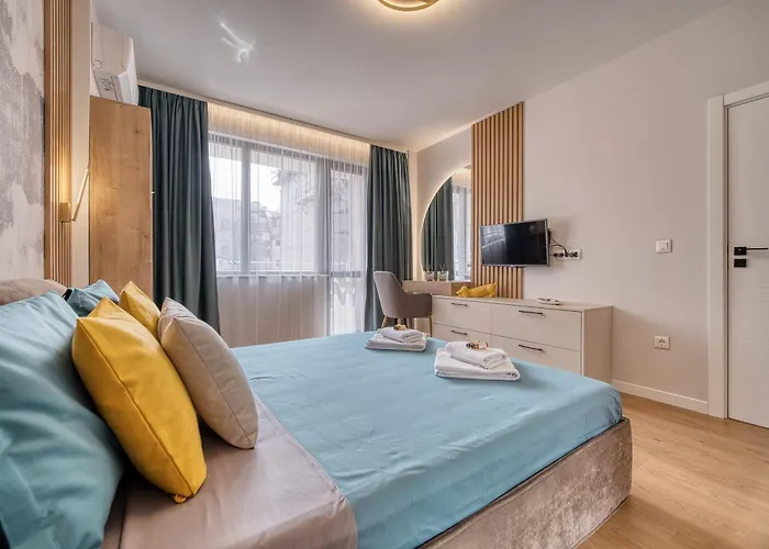Апартамент Desire Luxury - Center & Sea Garden *