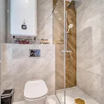 Apartment Desire Luxury With Private Garage In