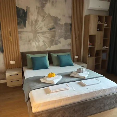 Free Private Garage Stylish Near Center Apartment Varna